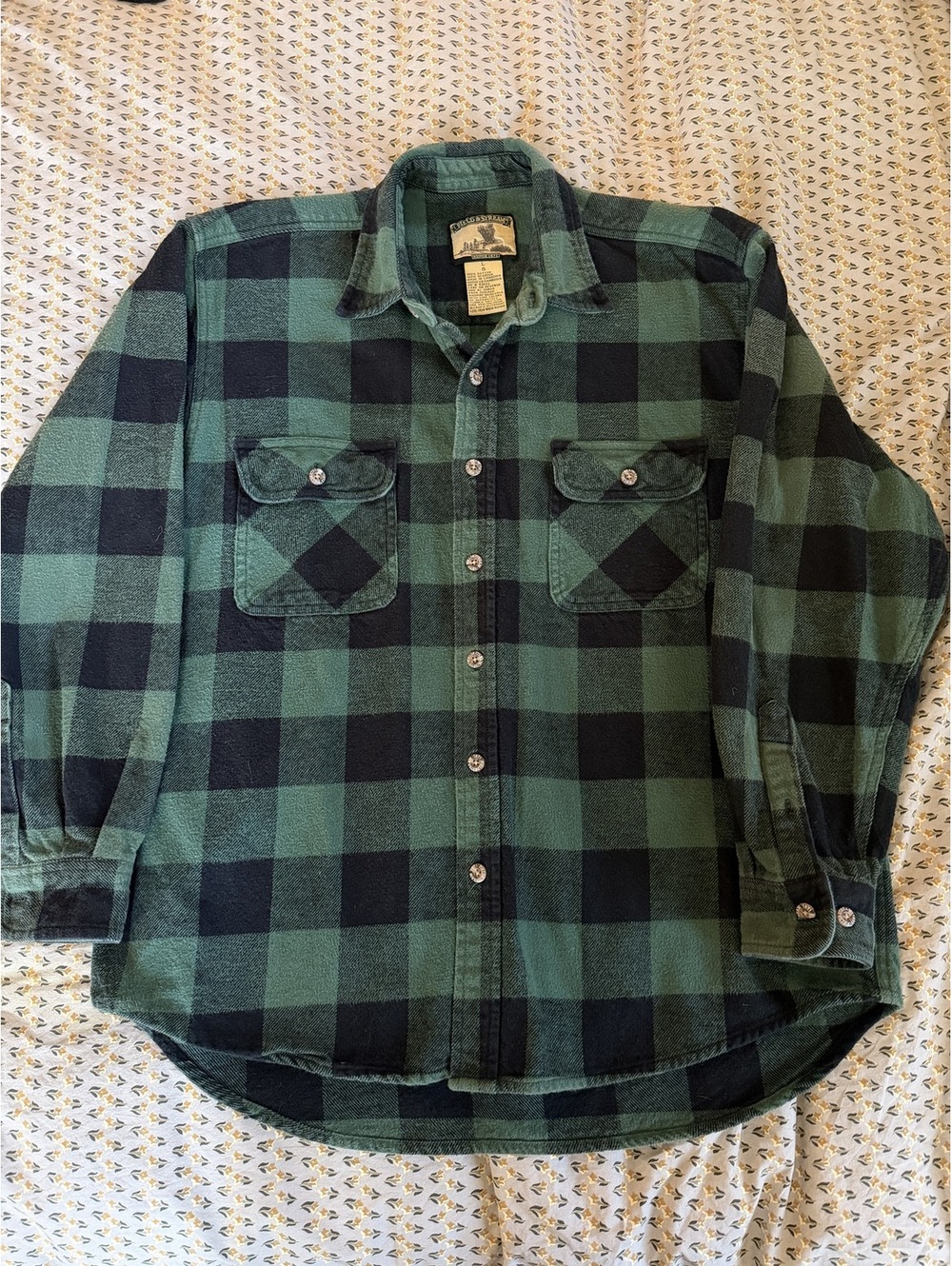 Field & Stream Men's Large Green and Black Buffalo Plaid Flannel Shirt